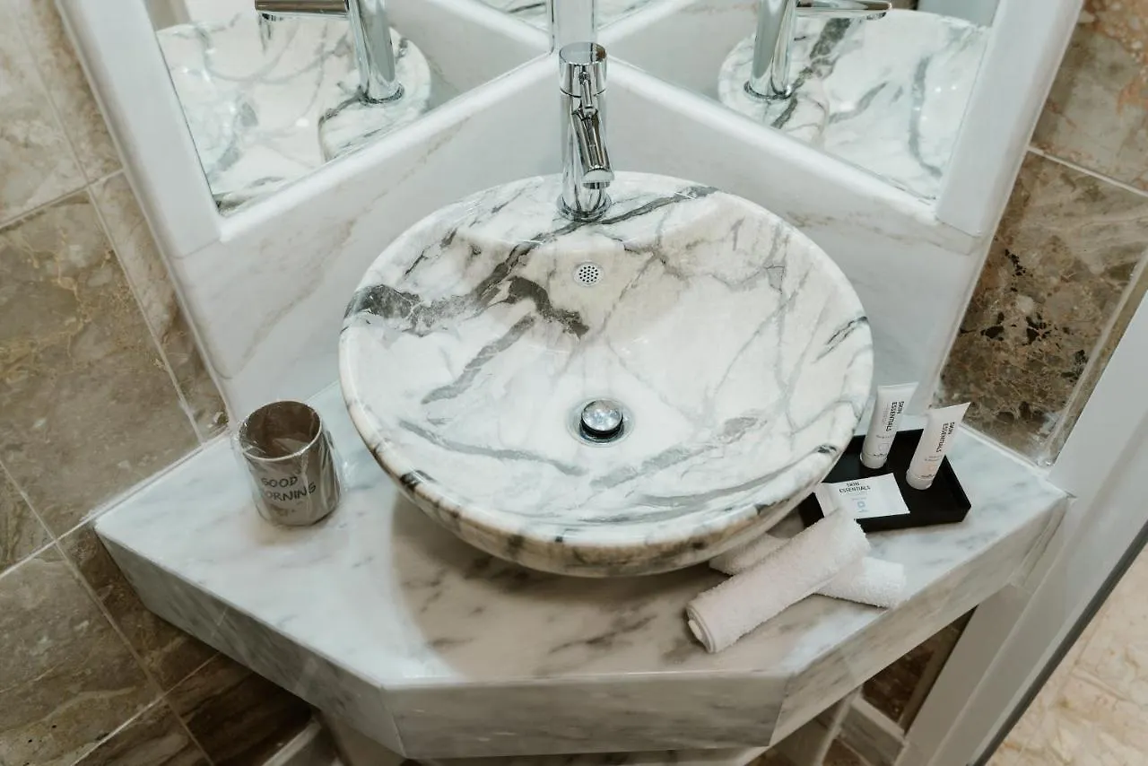 Blue And White Luxury Suites Nea Kallikrateia